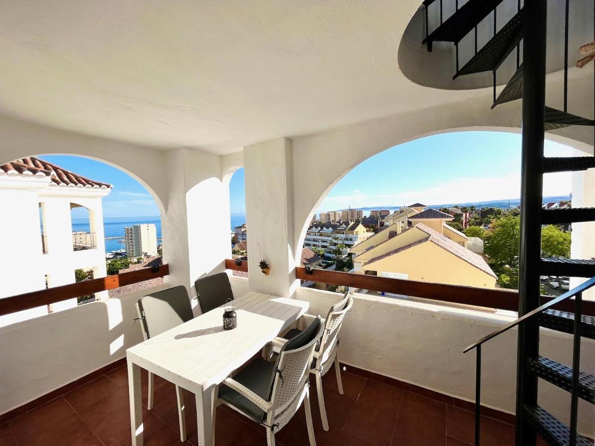 Penthouse Mit Private Dachterrasse Und Blick Auf Das Meer, Berge ,Hafen Estepona Buitenkant foto