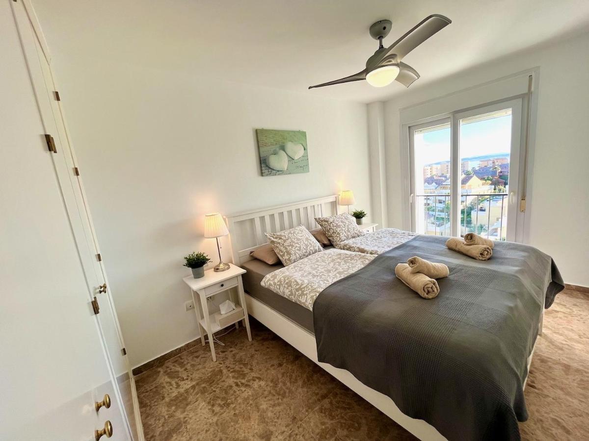 Penthouse Mit Private Dachterrasse Und Blick Auf Das Meer, Berge ,Hafen Estepona Buitenkant foto