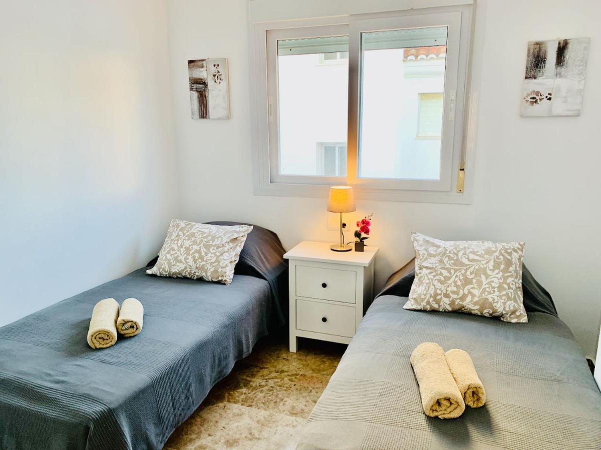 Penthouse Mit Private Dachterrasse Und Blick Auf Das Meer, Berge ,Hafen Estepona Buitenkant foto